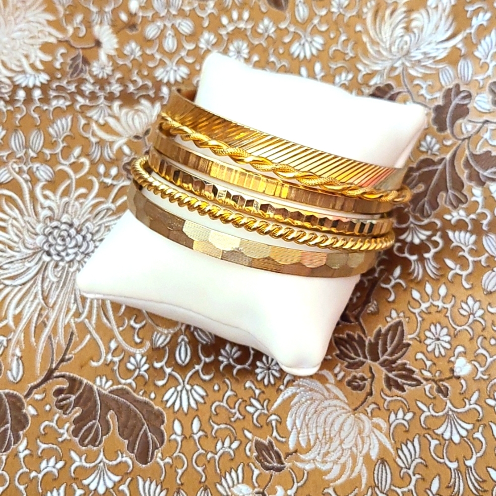 Costume Bangle Set